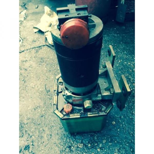 Electric Hydraulic Pump &amp; Reservoir from 1994 Linde L14 Fork Lift. Breaking. #4 image