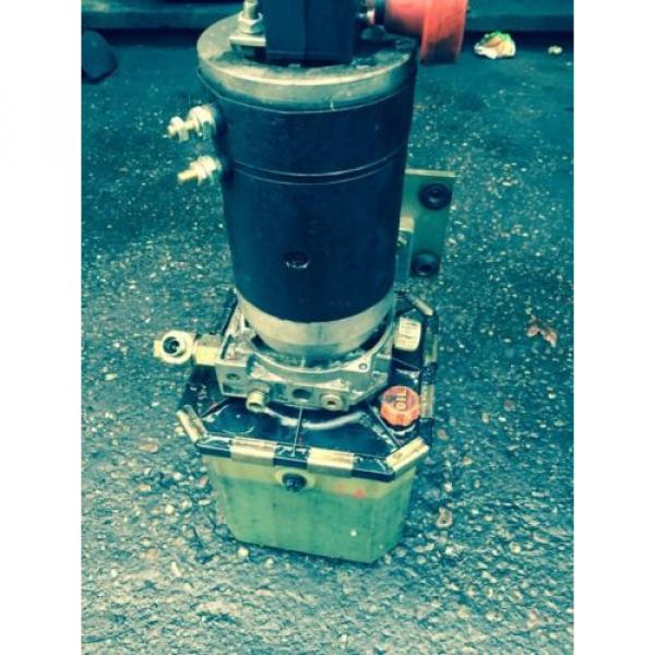 Electric Hydraulic Pump &amp; Reservoir from 1994 Linde L14 Fork Lift. Breaking. #5 image