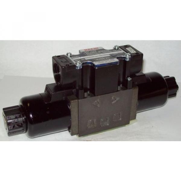 Nachi D03 4 Way 4/3 Hydraulic Solenoid Valve i/w Vickers DG4V-3-8C-WL-H 24 VDC #1 image