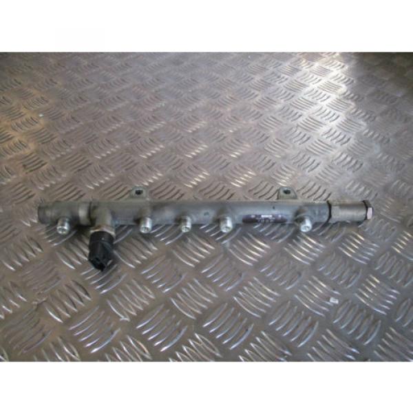 Barre rampe injection BOSCH RENAULT Megane Scenic 1.9 DCI 0445214024 7700114017 #1 image