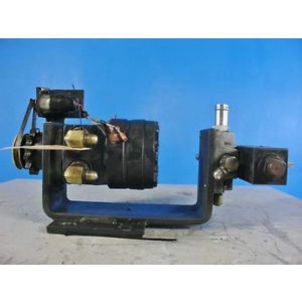 EATON CHAR-LYNN 103 1412 010 15 gpm 1 900psi Raymond Forklift Motor 550-022-100 #1 image