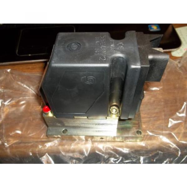 SAUER DANFOSS 155G4272 PVEO 120 12V PROPORTIONAL VALVE SOLENOID COIL I5 #1 image