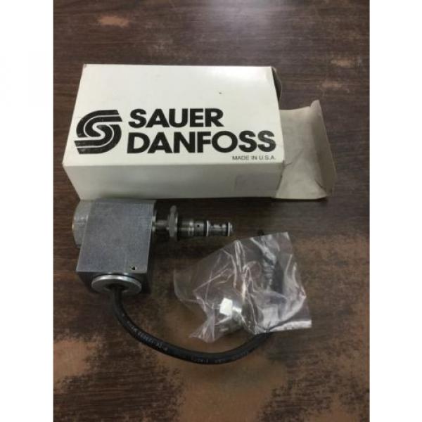 Sauer Danfoss 7W50-2-DC115S597 Solenoid Control Valve  Old Stock In Box #1 image