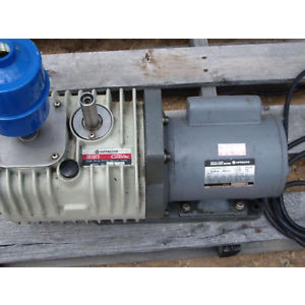 Hitachi Vacuum Pump VR16F3 / D9031 / D322279  Y1 #1 image