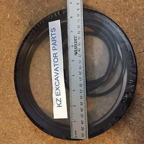 192-230-30-B SEAL GROUP FLOATING SEAL fits KOMATSU PC60-5 TRAVEL MOTOR #1 image